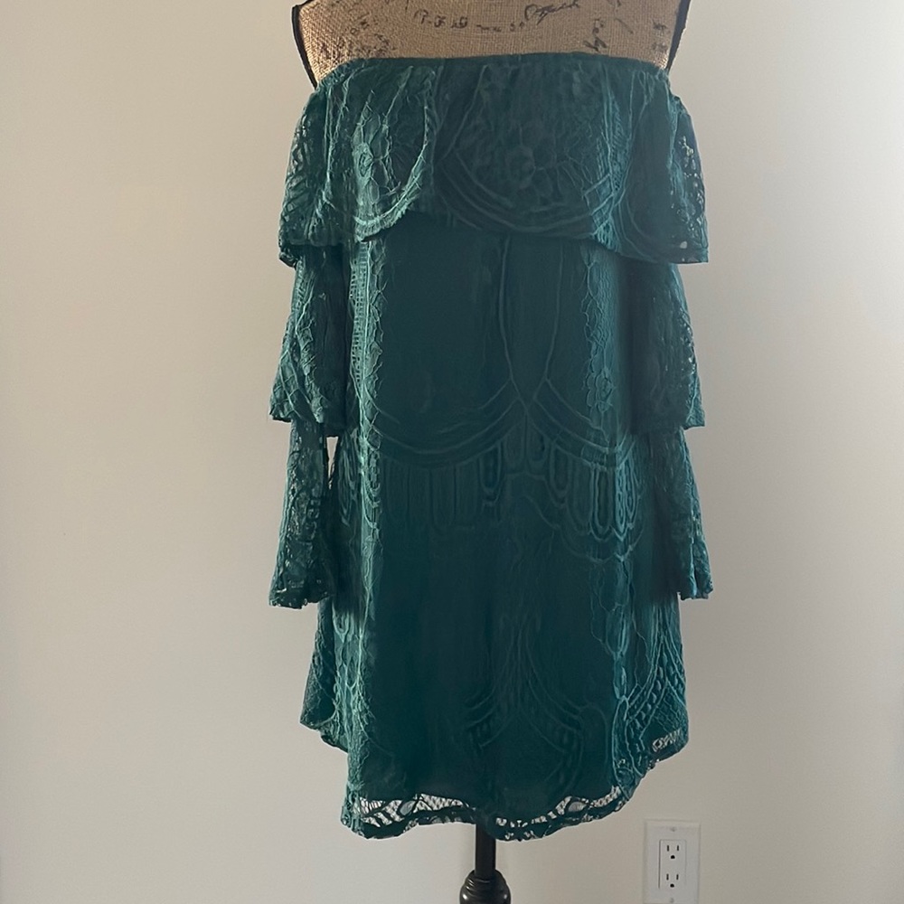 off-shoulder ruffle lace dress
